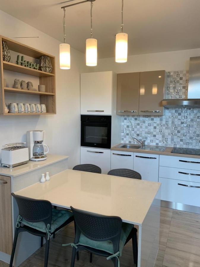 La Dolce Vita Apartments Unit 2 Posedarje Esterno foto